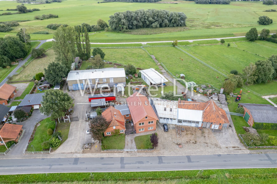 PROVISIONSFREI für Käufer – 5.600 m² genehmigte Baufläche in Elbnähe ! - Luftbild